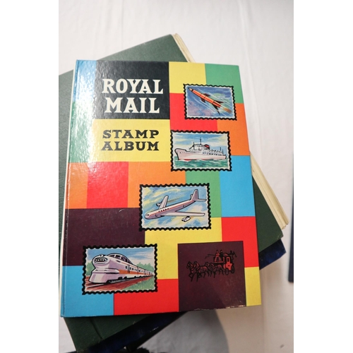 122 - Stamps - Large collection of albums