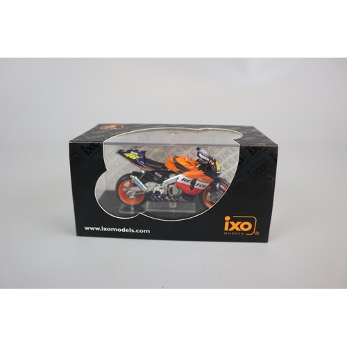 153 - 19 1:24 and 1:18 scale model Valentino Rossi Bikes