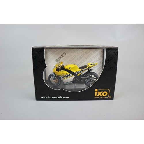 153 - 19 1:24 and 1:18 scale model Valentino Rossi Bikes