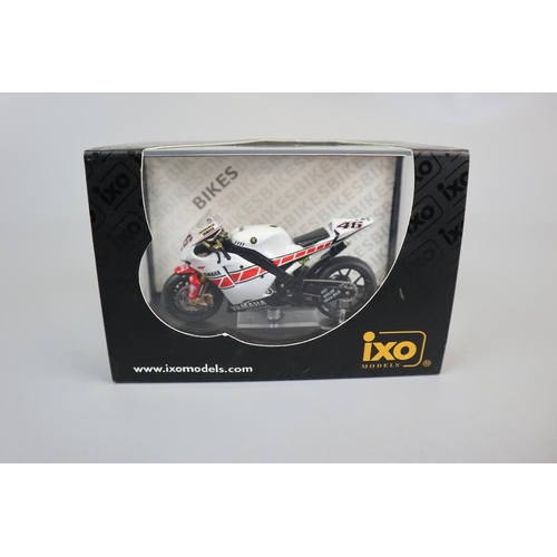 153 - 19 1:24 and 1:18 scale model Valentino Rossi Bikes