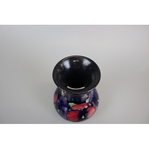 166 - Pair of Moorcroft vases - Approx H: 13.5cm