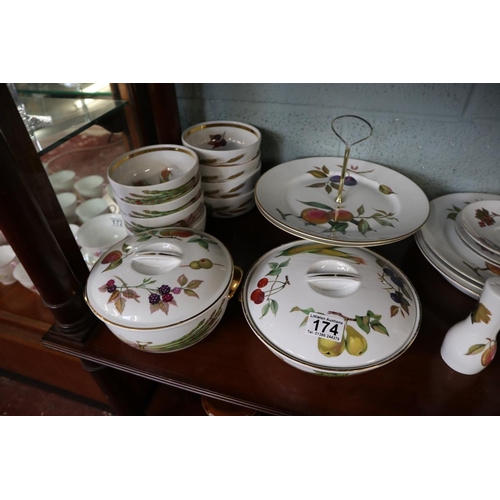 174 - Collection of Royal Worcester Evesham pattern