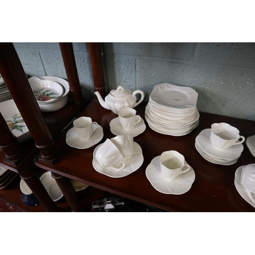 184 - Shelley tea & coffee wares