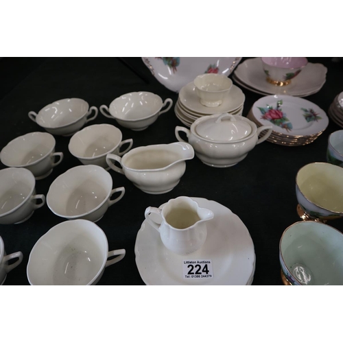 224 - Ceramics to include Royal Doulton