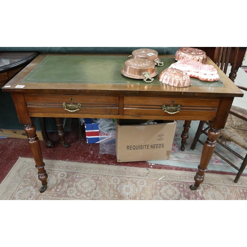 227 - Edwardian mahogany leather top writing desk