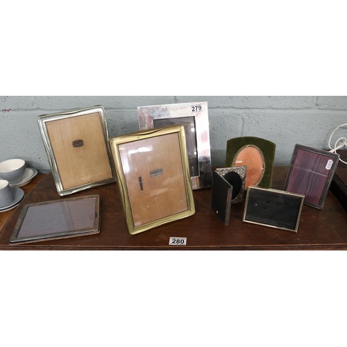 279 - Collection of picture frames