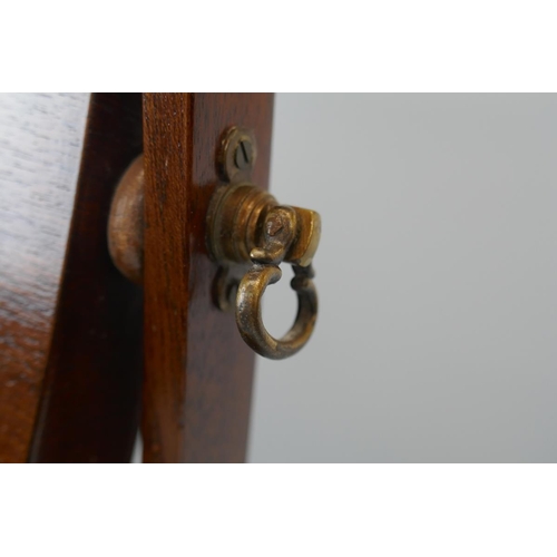 372 - Antique mahogany vanity mirror with drawers to base