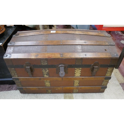 389 - Dome top trunk