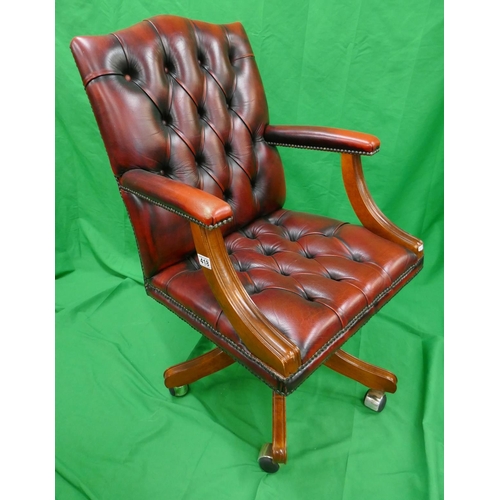 418 - Ox blood red leather button back office chair