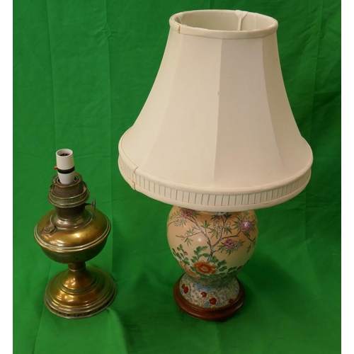 440 - Oriental table lamp together with Aladdin converted oil lamp