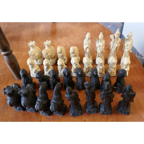 475 - Mandarin chess set