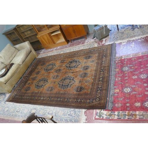 518 - Patterned astern carpet - Approx size: 306cm x 203cm