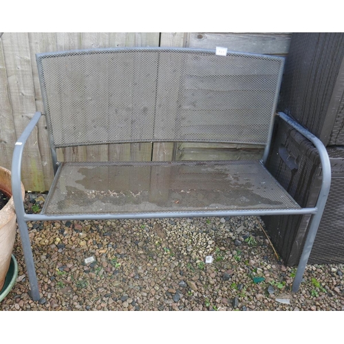 529 - Metal garden bench