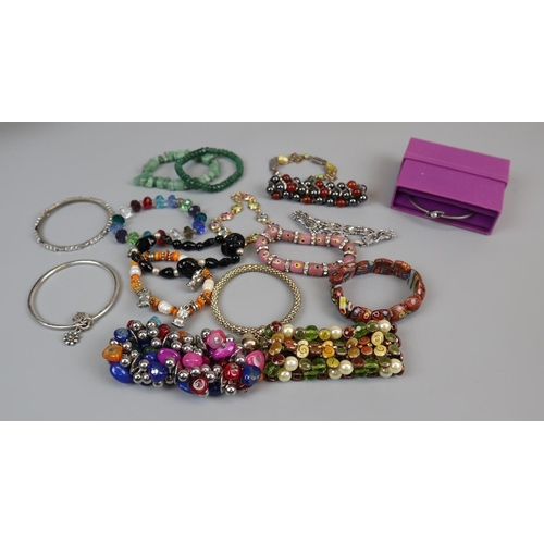 68 - Collection of bracelets