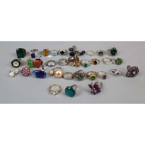 69 - Large collection of costume rings