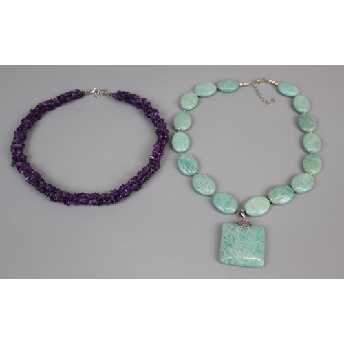 70 - 2 necklaces with silver clasps - Amethyst & Variscite