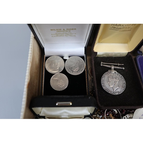 90 - Collectables to include coins, medals, cufflinks etc