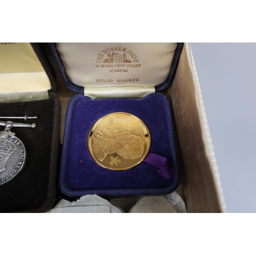 90 - Collectables to include coins, medals, cufflinks etc