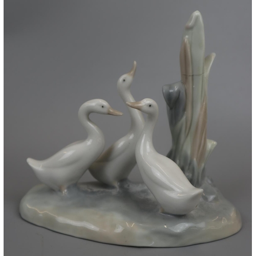 100 - Collection of bird figurines to include Lladro, Nao & Royal Copenhagen