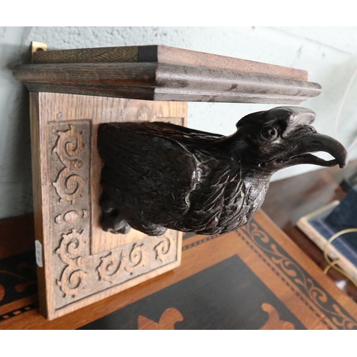 154 - Blackforest bird bust shelf