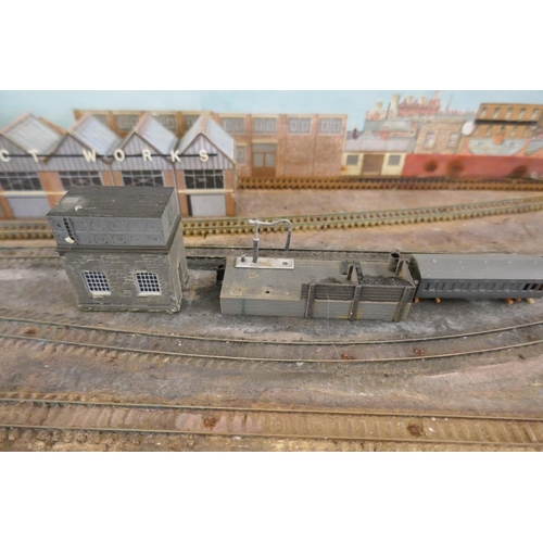 224 - N Gauge model railway