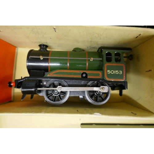 226 - Hornby O Gauge tinplate railway, complete & in original box