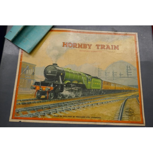 228 - Hornby O Gauge tinplate railway, complete & in original box