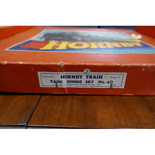 229 - Hornby O Gauge tinplate railway, complete & in original box