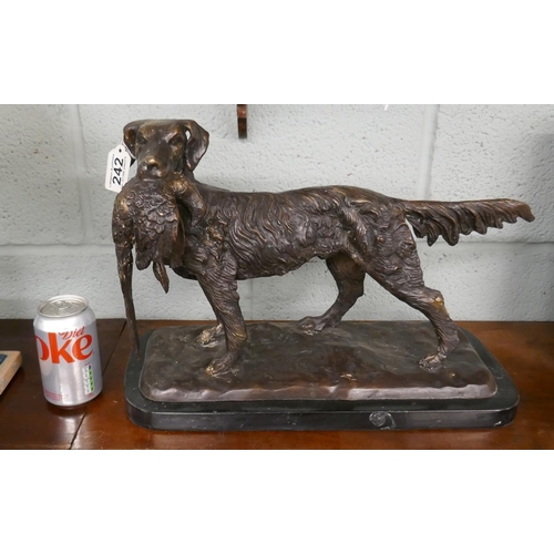 242 - Bronze - Hunting dog with pheasant on marble base