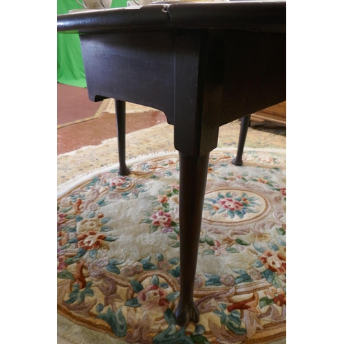 250 - Georgian padfoot drop leaf table