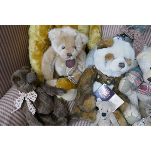 276 - Large collection of fine quality teddy bears