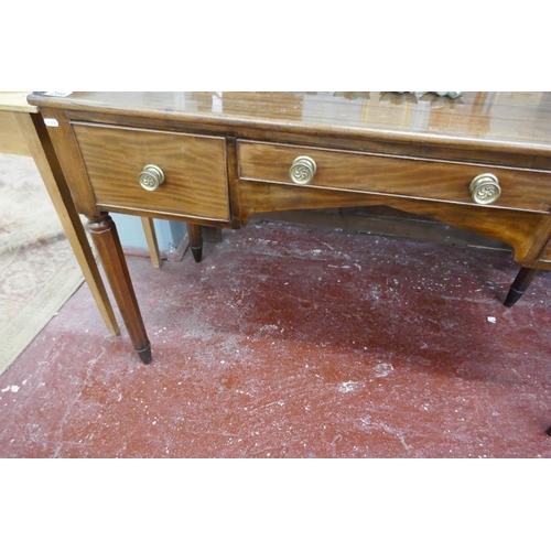 286 - Victorian mahogany writing desk - Approx. W: 124cm D: 58cm H: 83cm