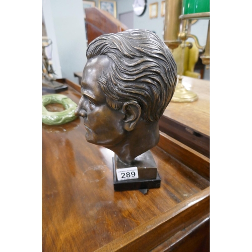 289 - Bronze - Head on marble base