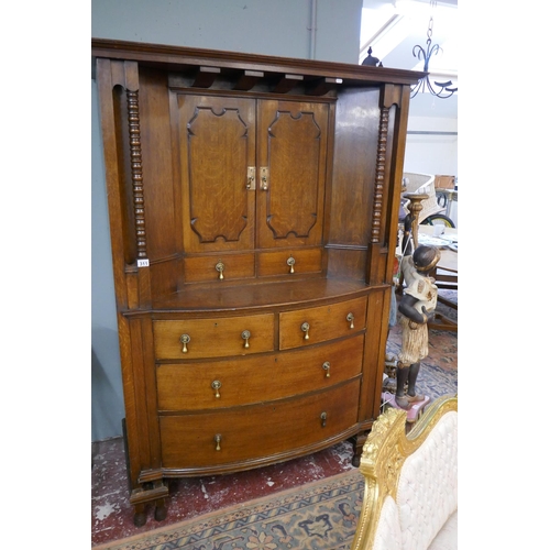 311 - Unusual fine quality Arts & Crafts oak cabinet - Approx. W: 120cm D: 62cm H: 186cm