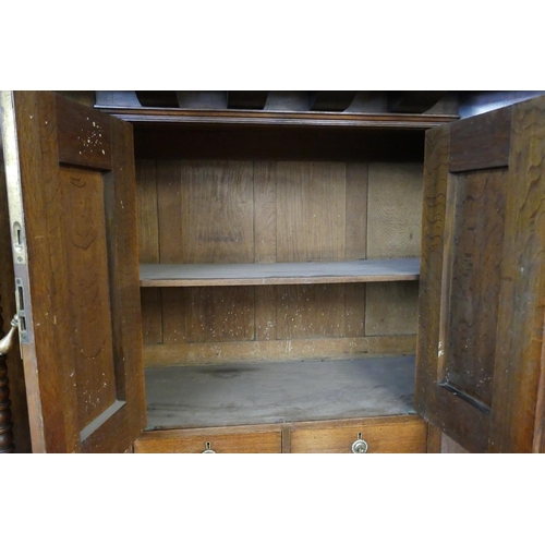 311 - Unusual fine quality Arts & Crafts oak cabinet - Approx. W: 120cm D: 62cm H: 186cm