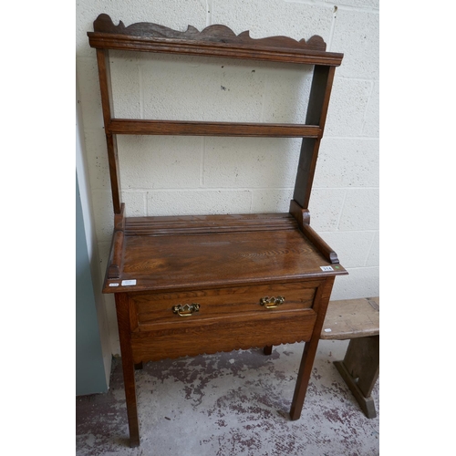 314 - Small oak dresser - Approx. W: 76cm D: 43cm H: 148cm