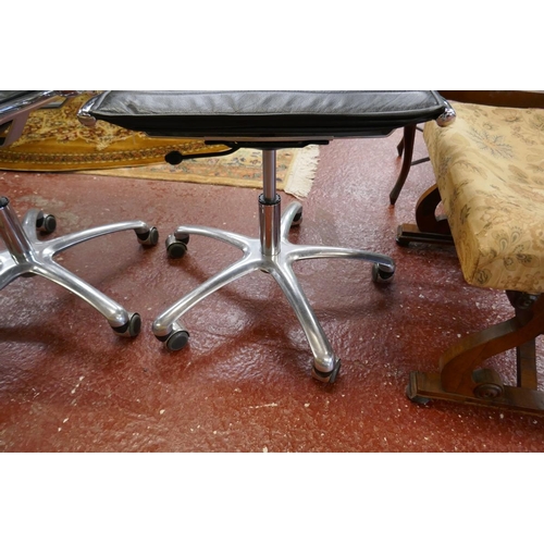 332 - Set of 4 Charles Eames style office chairs