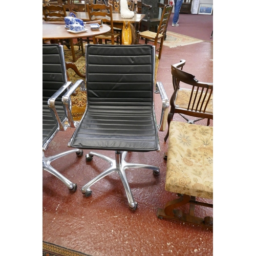 332 - Set of 4 Charles Eames style office chairs