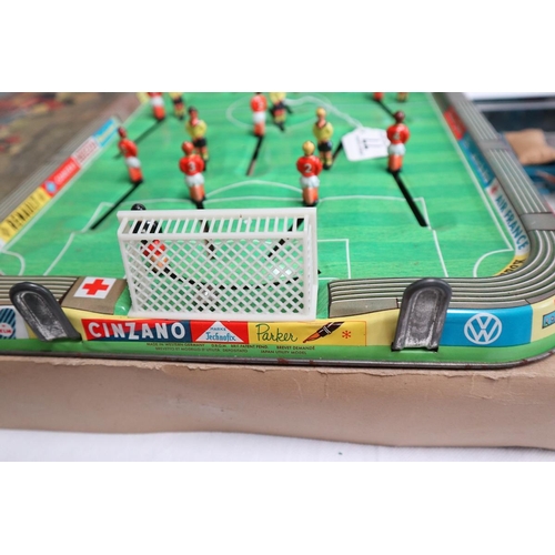 77 - Europa cup boxed vintage game