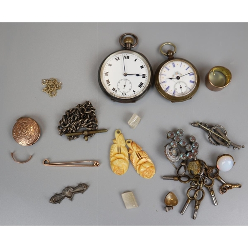 72 - Collectables to include gold brooch & pocket watches