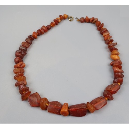 34 - Natural amber necklace