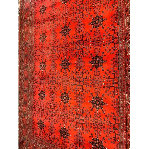 516 - Very large fine quality red patterned rug - Approx 410cm x 300cm