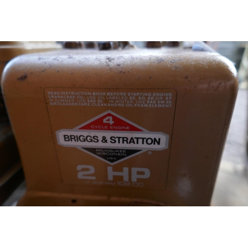 518 - Vintage Briggs & Stratton engine