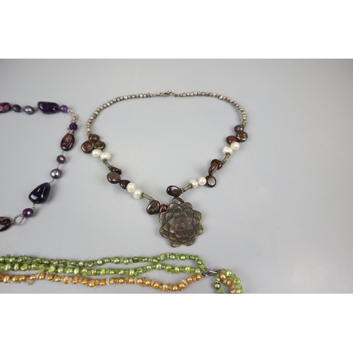 57 - Collection of vintage crystal and glass necklaces