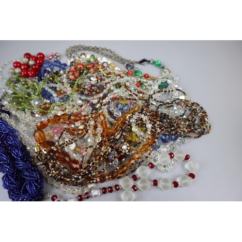 63 - Collection of costume jewellery