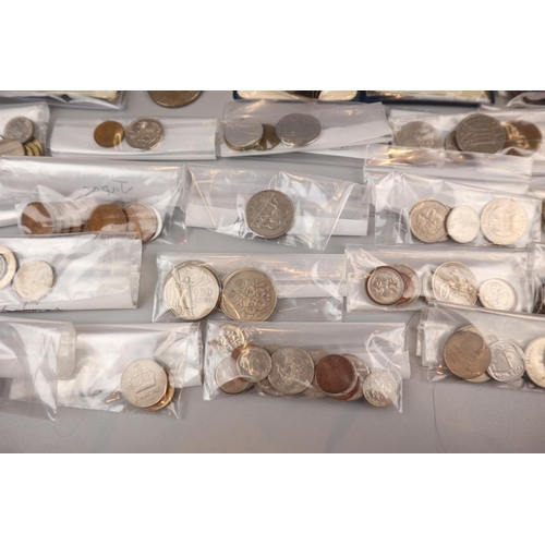 77 - Collection of coins and notes to include Lloyds Bank piggy bank