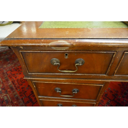 314 - Yew wood leather top pedestal desk - Approx size: W: 121cm D: 60cm H: 76cm