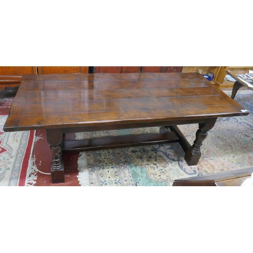 225 - Oak refectory table - Approx. L:213cm W:91cm H:76cm