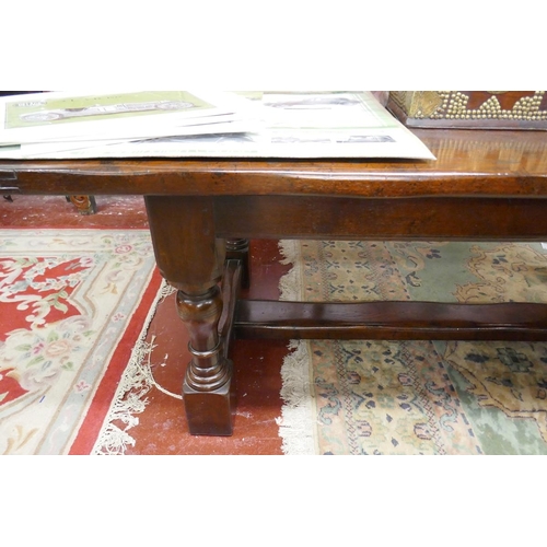 225 - Oak refectory table - Approx. L:213cm W:91cm H:76cm