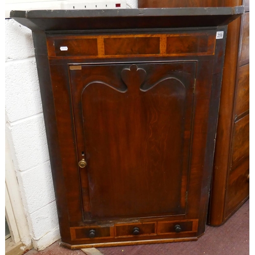 259 - Georgian mahogany corner cupboard